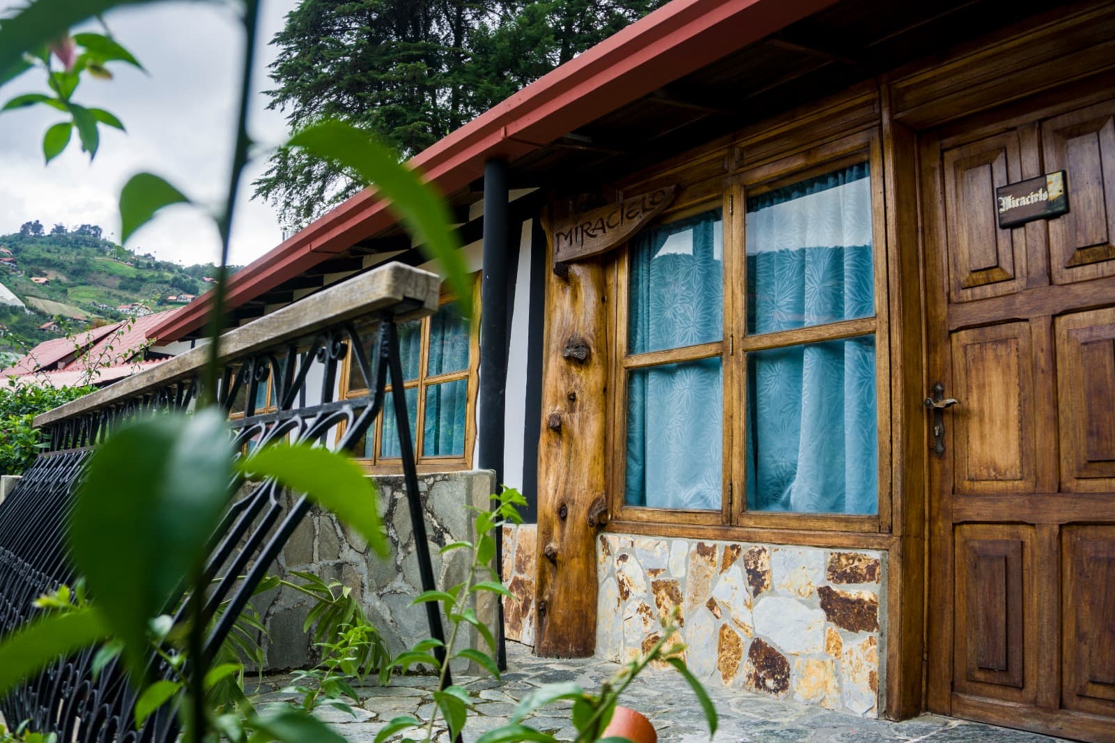 Familiar (Pax 4) -  Miracielo